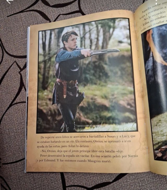 El Leon, La Bruja Y El Armario / The Lion, The ...