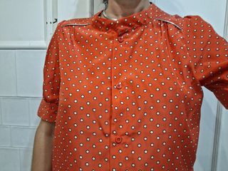 Blusa Kling - roja con lunares