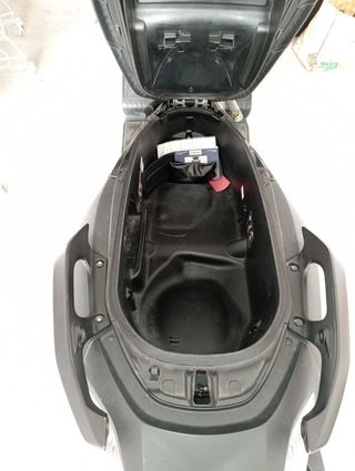 Honda Forza 125cc- Moto Scooter Negra