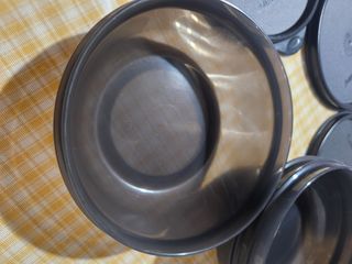 3 Contenitori Tupperware neri 
Edizione limitata 