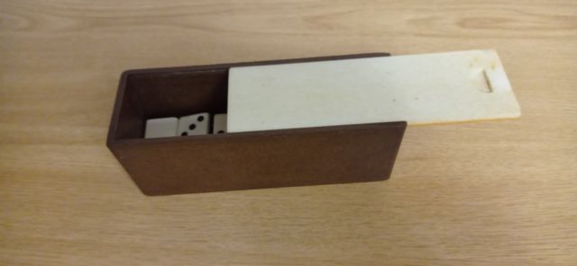 Dominó Chamelo antiguo - 15 piezas