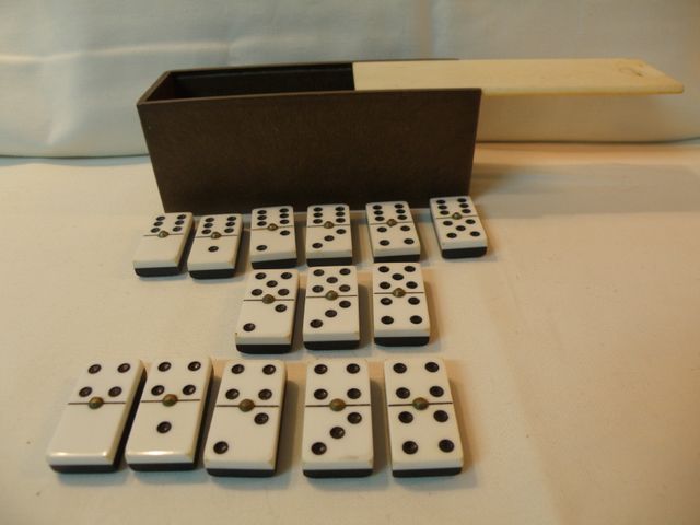 Dominó Chamelo antiguo - 15 piezas