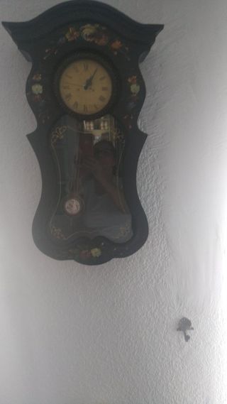 Reloj Pared imitando  antiguo, con flores.