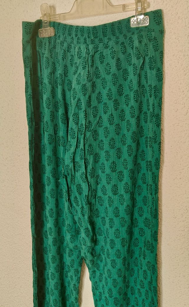 Pantalones estampados Pull&Bear - Verde