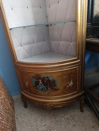 Vitrina antigua dorada - Mueble esquinero