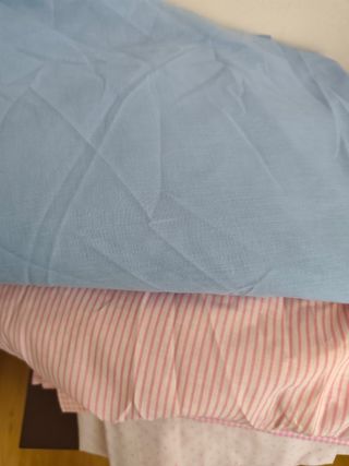Sábanas 90cm y 1.20 - 4€ 