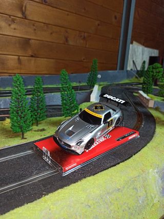 Scalextric Mercedes SLS AMG