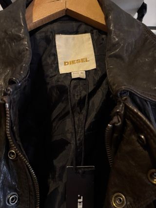 Chaqueta cuero negra