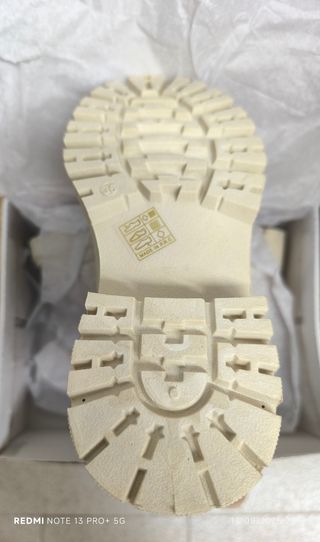 Sandalias y botines con cuña 