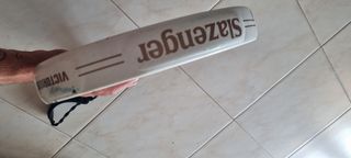Pala pádel Slazenger usada