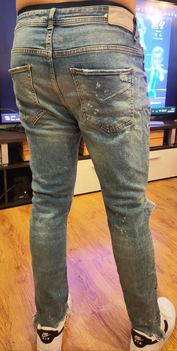 Jeans Zara rotos - Carrot Fit talla 44