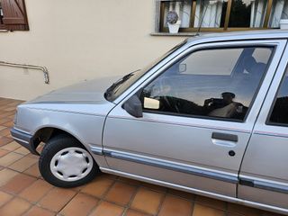 Peugeot 309 - Vehículo clásico funcionando