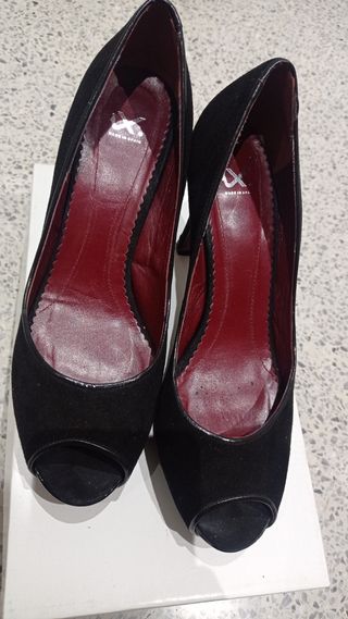 Zapatos tacón negros