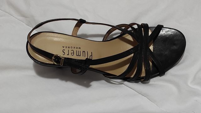 Sandalias Plumers negras tacón