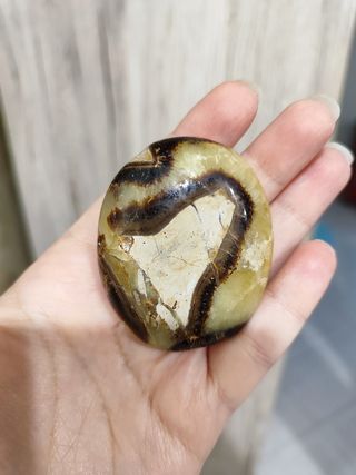 Pietra Septaria Pietra del Drago cristallo 