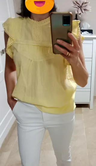 Blusa Sfera amarilla talla S