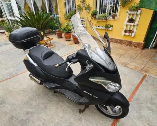 Aprilia Atlantic 250 - Scooter 2011