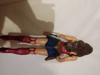 Figura Wonder Woman GRANDE DC Comics 30cm