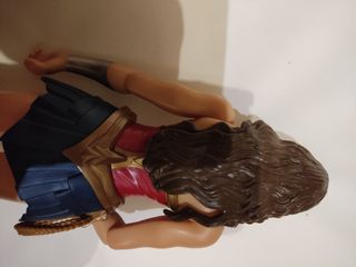 Figura Wonder Woman GRANDE DC Comics 30cm