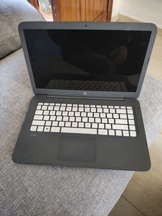 Computer portatile HP Stream 14 grigio con Windows 10 