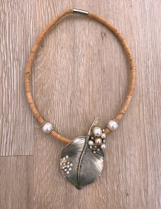 Collar y Colgante “Folia”