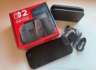 Nintendo Switch 2 + Mario Kart 