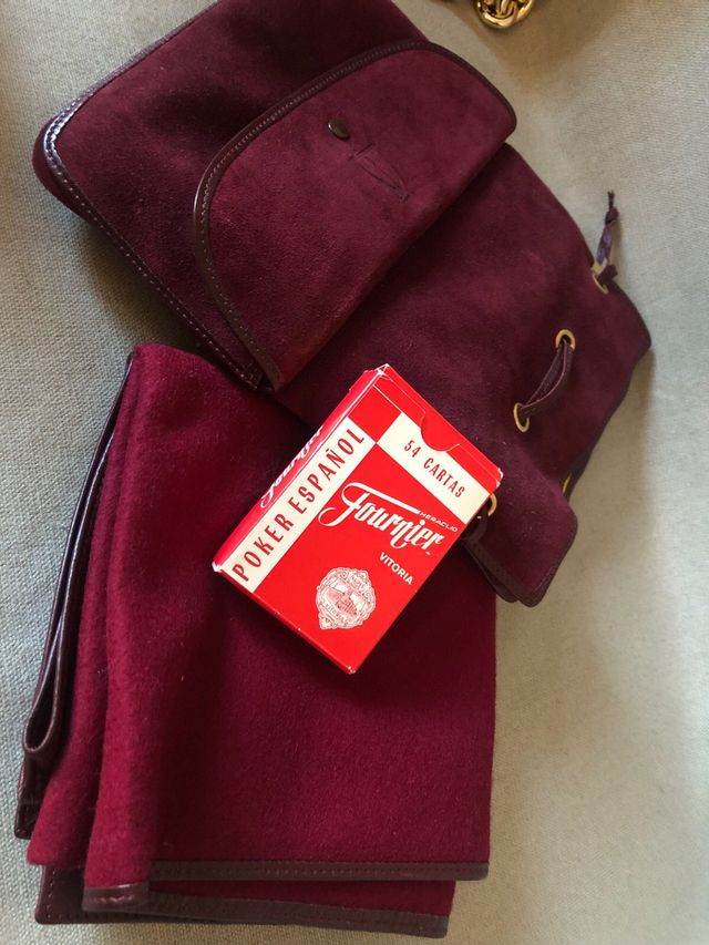 Conjunto cartas tapete bolsa transporte en piel