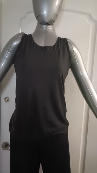 Camiseta negra básica