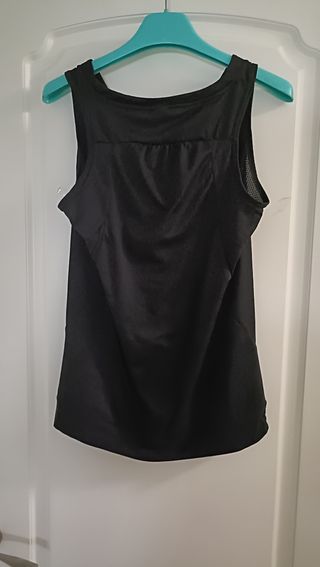 Camiseta negra básica