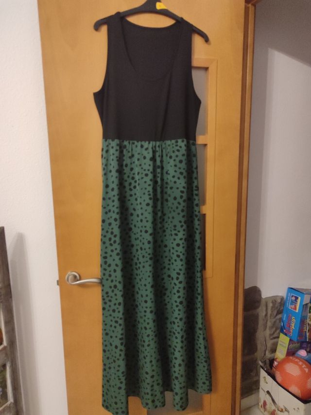 Vestido largo negro y verde