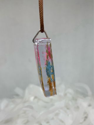 Collar artesanal resina flores naturales