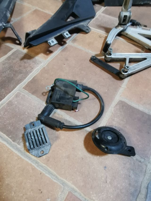 Asiento y reenvio Aprilia RS 50 Derbi GPR 50