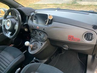Insignia Abarth 500/595/695 para salpicadero