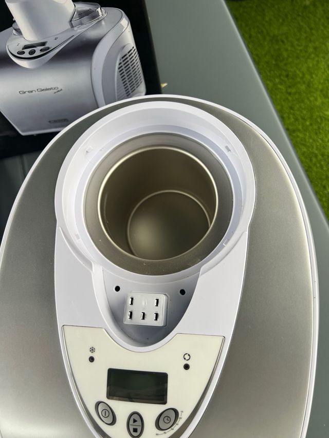 Heladera para reparar Ariete Gran Gelato Metal