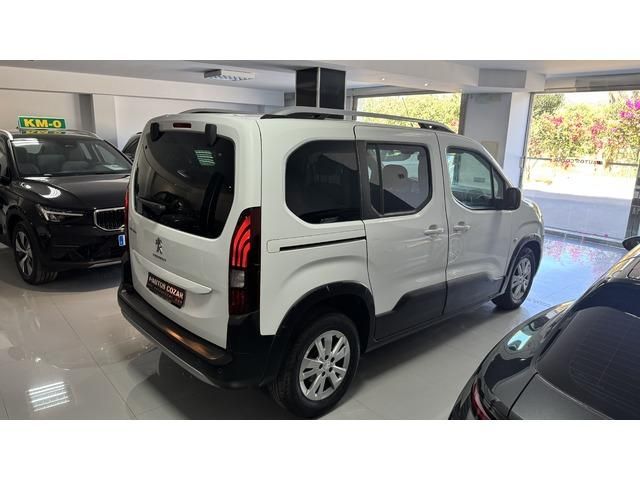Peugeot Rifter BlueHDi 130 Allure Standard 96 kW (130 CV)