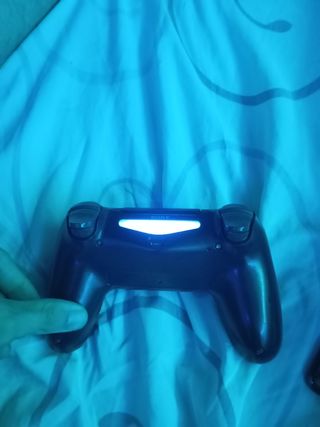 Mando PS4 (PlayStation 4) - Negro Viene sin cable