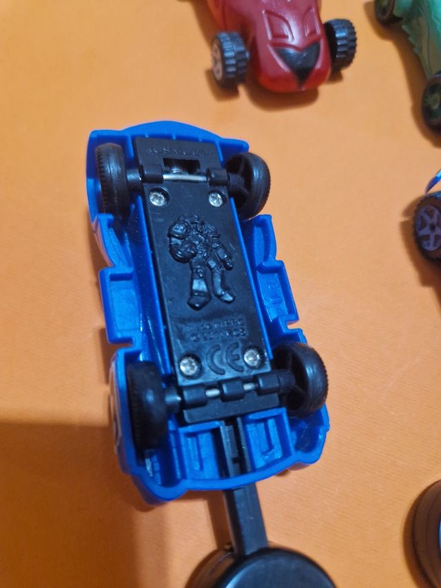 12 Macchinine da corsa vintage