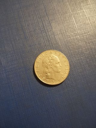 Coin moneta italiana 50 lire 1975