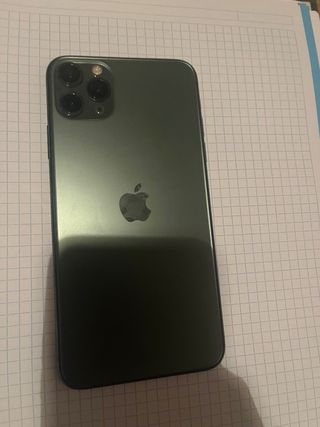 iPhone 11 Pro Max Verde 64gb - 84% Batería