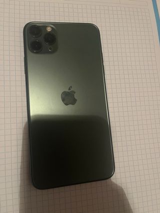 iPhone 11 Pro Max Verde 64gb - 84% Batería
