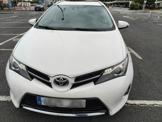 Toyota Auris 2015