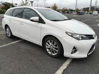 Toyota Auris 2015