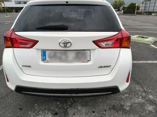 Toyota Auris 2015