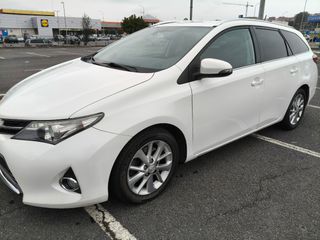 Toyota Auris 2015