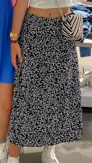 Falda midi estampado animal print