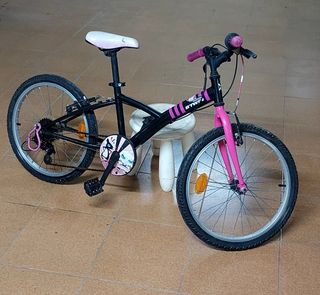 Bicicleta B'Twin 20" 6v