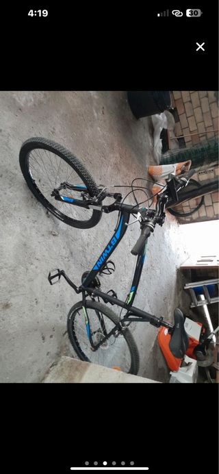 Bicicleta montaña negra