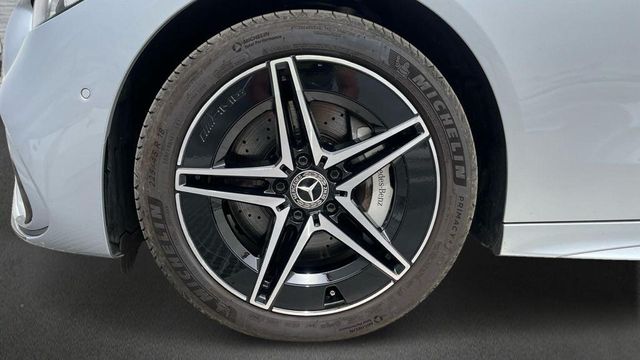 MERCEDES-BENZ Clase C 300 d e Berlina