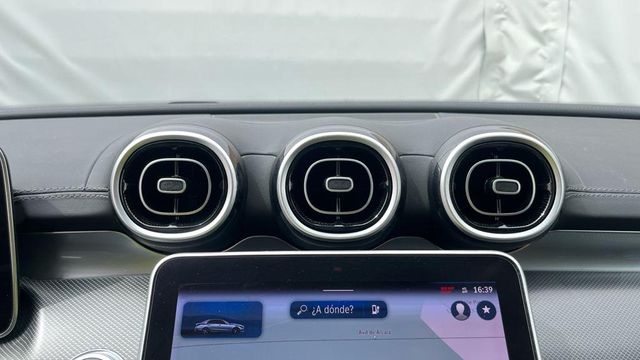 MERCEDES-BENZ Clase C 300 d e Berlina