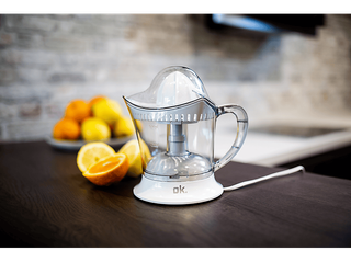 Exprimidor - OK. OJU 102 Potencia 40W, Depósito de 0.5L, Tapa transparente